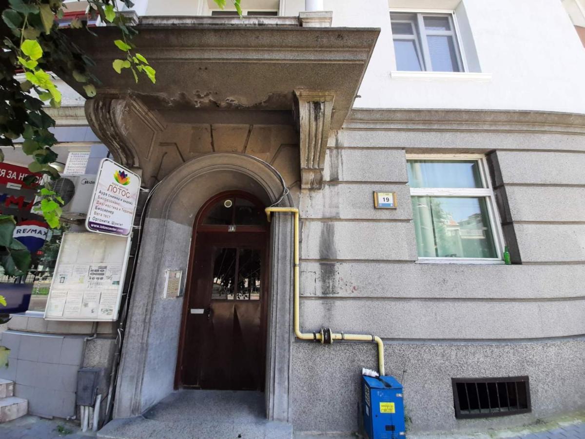 Smart Central Apartment Varna Exterior photo